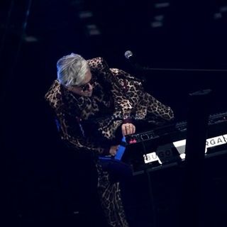 La Rai conferma: “Non è prevista l’esibizione fuori gara di Bugo questa sera al Festival di Sanremo”