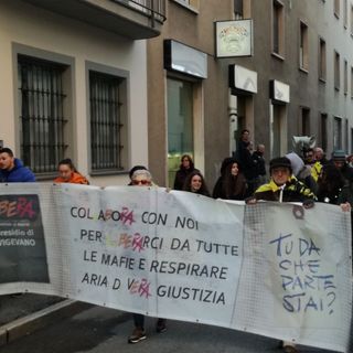 - FOTONOTIZIA - Vigevano: L'iniziativa di Libera-Presidio Giorgio Pedone in occasione della 23° Giornata della Memoria e dell'impegno in ricordo delle vittime innocenti delle mafie
