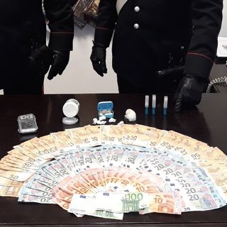 Pavia: sorpreso a spacciare con la bici in centro, arrestato un 26enne