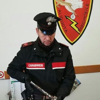 Casorate Primo: trovato con un'ascia nel bagaglio dell'auto, denunciato un 22enne