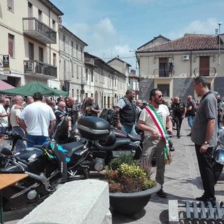 - FOTONOTIZIA - Tromello, celebrato il 1° memorial motociclistico per Gianluca Codegone