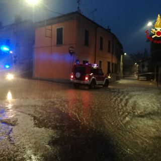 Oltrepò: Rivanazzano flagellata dal maltempo, 50 centimetri di acqua lungo le strade