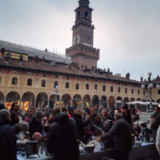 FOTOGALLERY - La Befana ha fatto tappa anche a Vigevano