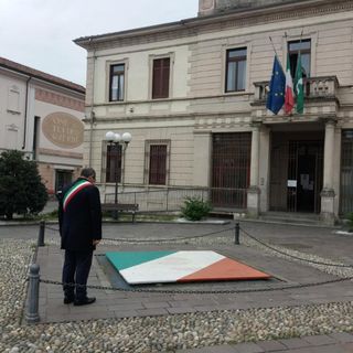 Cassolnovo si è fermata per ricordare le vittime del Covid-19
