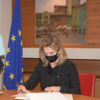 il prefetto di Pavia Rosalba Scialla
