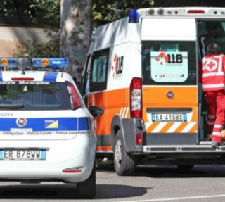 Scontro tra auto fra Mede e Goido, un 37 enne vercellese in ospedale