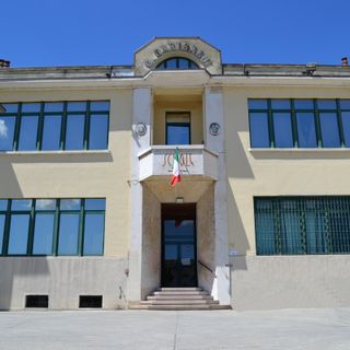 al Direttore: &quot;Lettera immaginaria della scuola primaria Garibaldi di Ottobiano ai propri allievi di ieri e di oggi&quot;