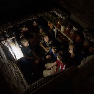 L’opera di Andy Rocchelli in una mostra diffusa: Scatti esposti in tredici realtà pavesi