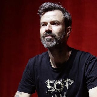 Lutto nel mondo della musica: è morto Pau Donés degli Jarabe de Palo, al Festival del 2010 duettò con Fabrizio Moro