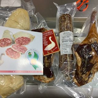Mortara, il salame d’oca è uno dei pochi prodotti locali con il marchio di certificazione