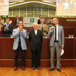 Il Professor Silvio Garattini in Consiglio regionale:  il riconoscimento e la gratitudine della Lombardia