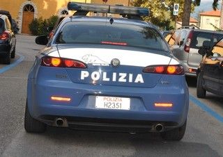 Selfie sui tetti per ottenere consensi sui social. La Polizia evita la tragedia a Torino