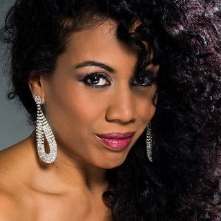 #Sanremo2019: la cantante gospel pavese Sherrita Duran sul palco dell'Ariston con Irama