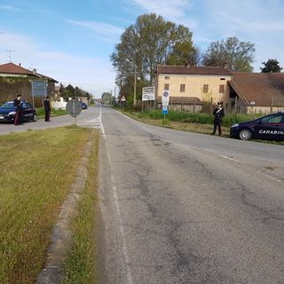 Valle Lomellina: evade dai domiciliari dopo numerosi maltrattamenti alla madre, in manette un 46enne