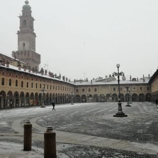 - FOTONOTIZIA - Vigevano: neve in città, disagi soprattutto per i pedoni