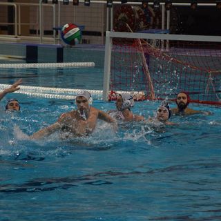 Pallanuoto serie B: Vigevano, primo punto in trasferta ma che beffa nel finale