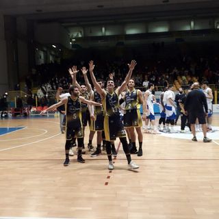 La Elachem Vigevano promuove la lotta al Covid-19 con un’asta benefica in favore della Croce Azzurra; raccolti oltre 3800 euro
