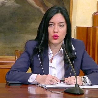 Conferma del ministro Azzolina: a settembre a scuola con metà studenti in classe e metà collegati via internet