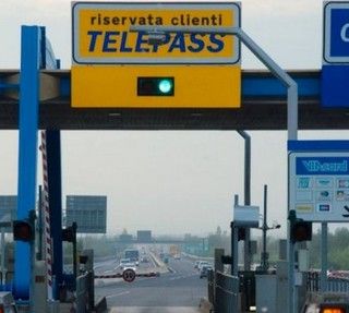 Coronavirus, dal 3 giugno via libera allo spostamento tra regioni. Oggi il decreto in Consiglio dei ministri