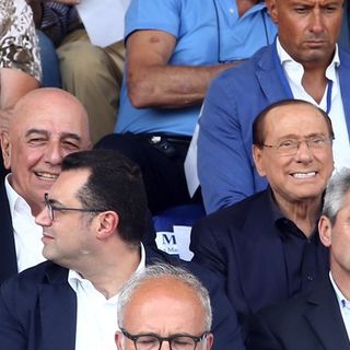 Berlusconi e Galliani in tribuna allo Speroni in occasione di Pro Patria-Monza