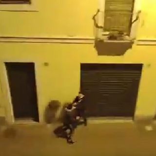 Magenta: schiamazzi e bullismo in centro città, residenti esasperati. Identificati dai Carabinieri una ventina di minorenni (VIDEO)