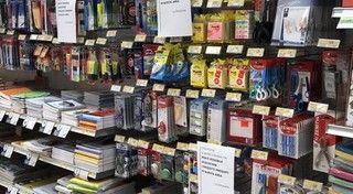 Il decreto non lascia dubbi: stop a cancelleria e giocattoli nei supermercati, possibile vendere semi, piante e fiori