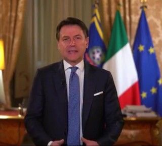 Ecco il video messaggio del premier Conte: «L'Italia non si arrende, è nel suo Dna. Vinceremo la sfida del Coronavirus»