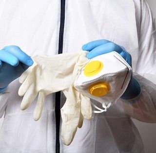 Coronavirus, i contagi crescono ancora: in provincia di Pavia 1685 casi, in Lombardia oltre 34.700. I virologi: «Ora si fanno più tamponi»