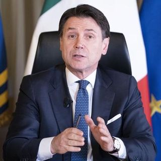 Chiusure commerciali fino al 25 marzo: ecco il testo del decreto con i servizi essenziali che possono restare aperti