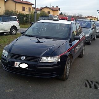 Sedriano: giovane spacciatore sorpreso dai carabinieri nel parcheggio del Bennet