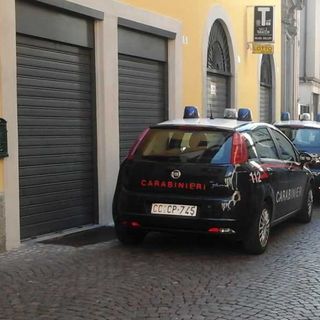 Abbiategrasso, ladri in appartamento in via Vespucci