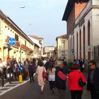 “Negozi sotto le stelle”: partenza con qualche polemica…