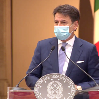 Coronavirus, Lombardia a rischio zona rossa: ecco le regole più restrittive per le aree con maggiori contagi