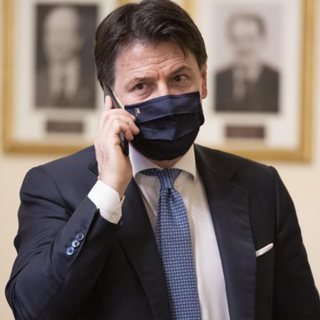 Slitta a venerdì l'entrata in vigore del nuovo Dpcm