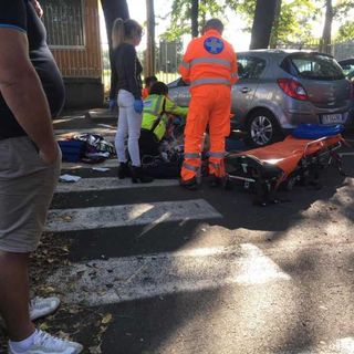 Magenta: arresto cardiaco davanti all’ospedale Fornaroli, ripreso grazie alle manovre rianimatorie