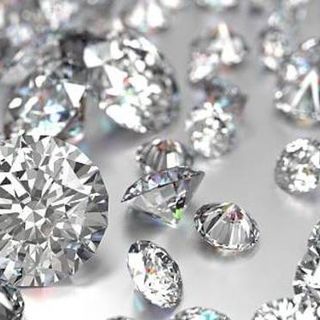Pavia: truffa su diamanti da investimento, scatta maxi sequestro da oltre 700 milioni di euro. Indagate 5 banche