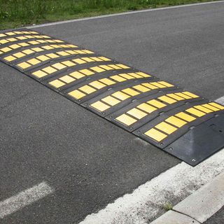 Cassolnovo, a breve due dossi verranno trasformati in attraversamenti pedonali rialzati