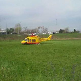 Abbiategrasso: pedone investito in via Pavia, è in prognosi riservata
