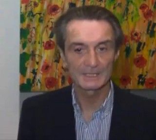 Scuole chiuse, il governatore Fontana: «Uno dei genitori potrà assentarsi dal lavoro e stare a casa con i figli»