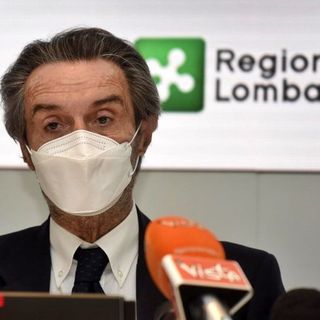 Coronavirus, per la prima volta dalla seconda ondata calano i ricoverati in Lombardia. Fontana: «Consolidiamo quel segno meno»