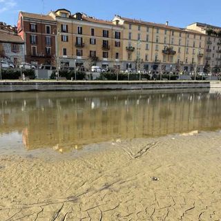 Lunedì 25 marzo tornerà l’acqua nel Naviglio. E intanto in Darsena recuperate una ventina di biciclette !