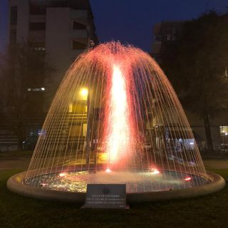 - FOTONOTIZIA E VIDEO - Vigevano: inaugurata la fontana a colori