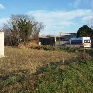 Magenta: incendio in un capannone di via I Maggio