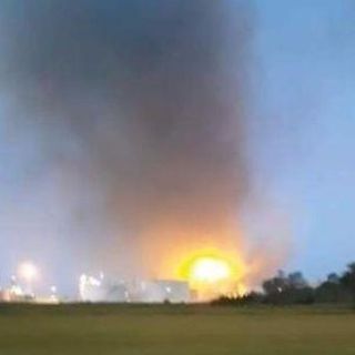 Sannazzaro de' Burgondi: esplosione e poi fiamme alla raffineria Eni