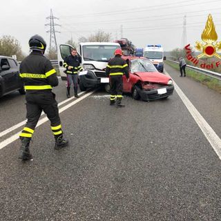 Scontro sulla Boffalora Malpensa, tra Magenta e Marcallo: due feriti, strada chiusa