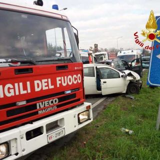 Sedriano: grave incidente sulla ex SS11, tre feriti