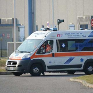 Bernate Ticino: infortunio sul lavoro, operaio subisce l’amputazione delle falangi di tre dita della mano