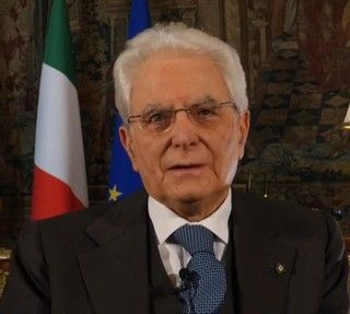 VIDEO. Il messaggio di Mattarella: «Sarà una Pasqua in solitudine per tanti di voi e anche per me. Non fermiamoci ora, stiamo per vincere»