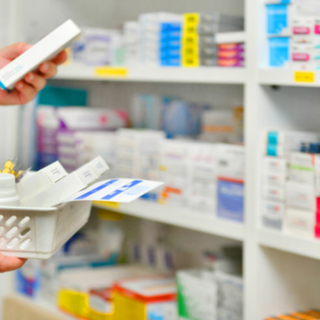 Banco Farmaceutico, in Italia 434mila poveri non possono acquistare medicinali