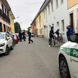 Magenta: ciclista caduto in via Oberdan, non era un malore. La polizia locale scopre la verità